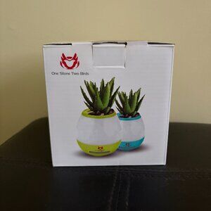 Multifunctional planter with Lamp, humidifier, bluetooth